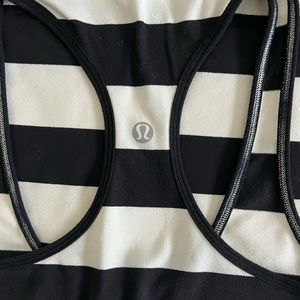 Lululemon workout tank. Women size 6